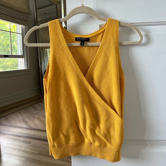 Banana republic knot top - Picture 1 of 4